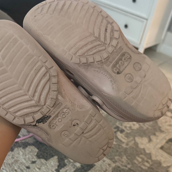 Pink crocs - Picture 2 of 2